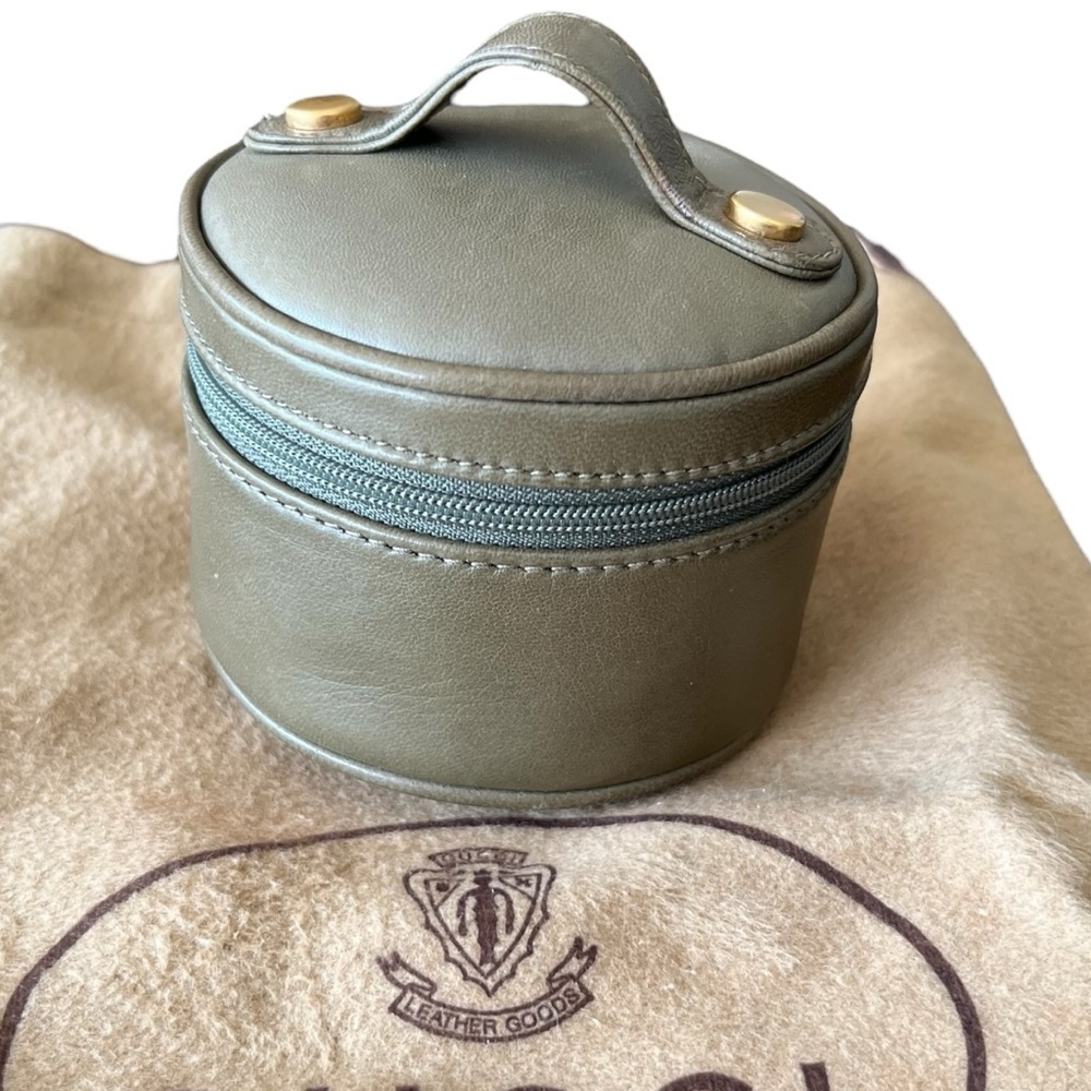 Gucci Vintage Lambskin with Suede Interior Olive Green Jewelry Mini-bag - Picture 9 of 13